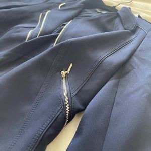 Blue blazer with zippers